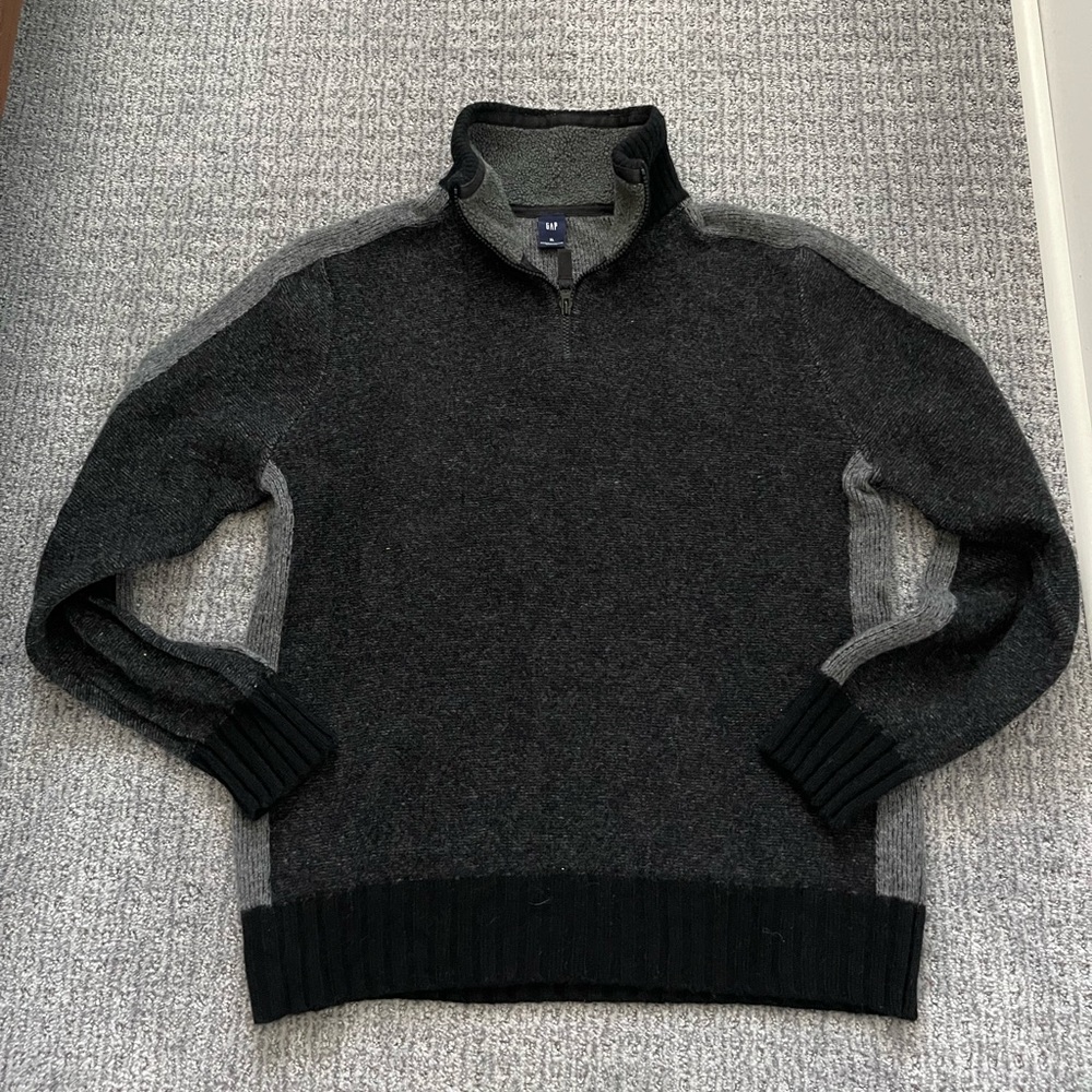 Men’s gap zip sweater